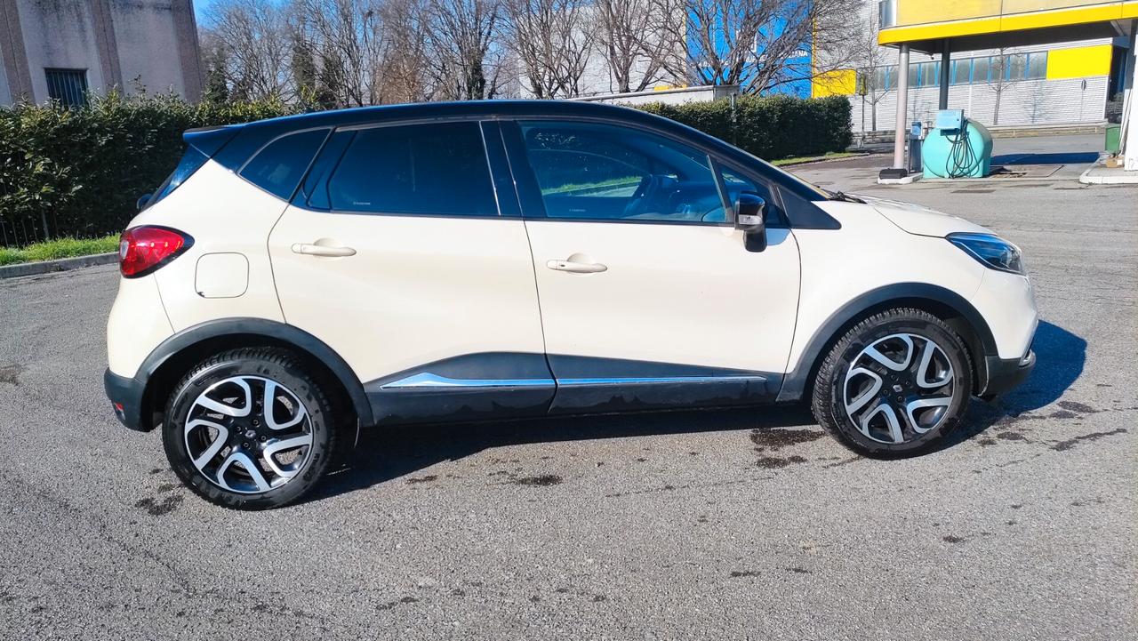 Renault Captur 1.5 dCi 8V 90 CV 66KW NEOPATENTATI - 2015