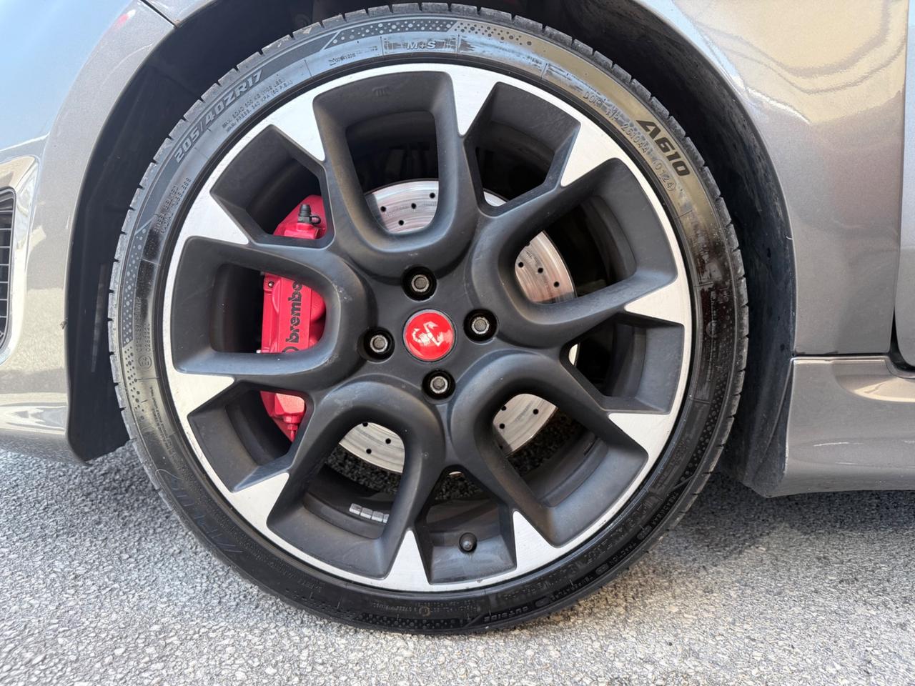 Abarth 595 1.4 Turbo T-Jet 180 CV Competizione