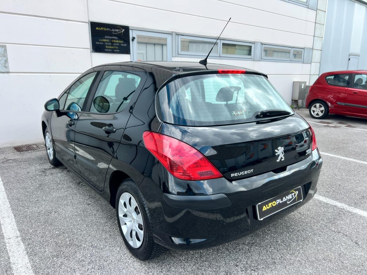 Peugeot 308 1.6 HDi 90CV FAP 5p. Premium