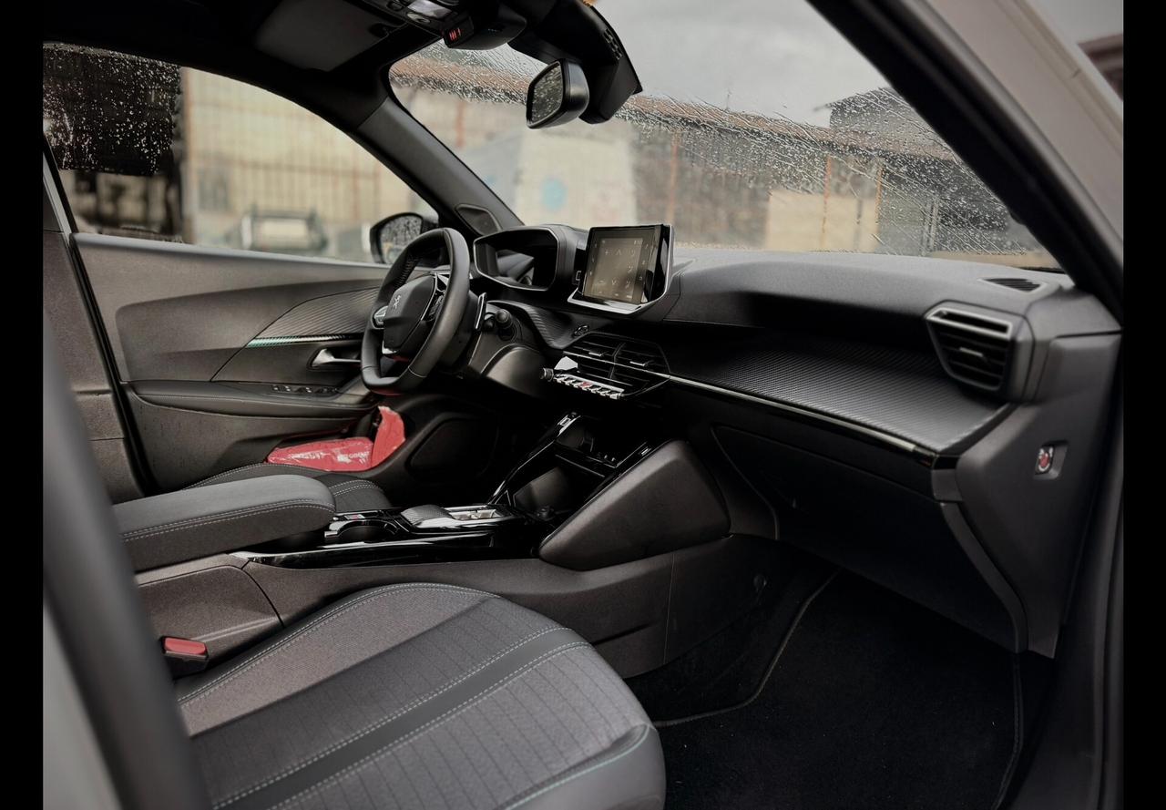 Peugeot 2008 BlueHDi 130 S&S EAT8 GT