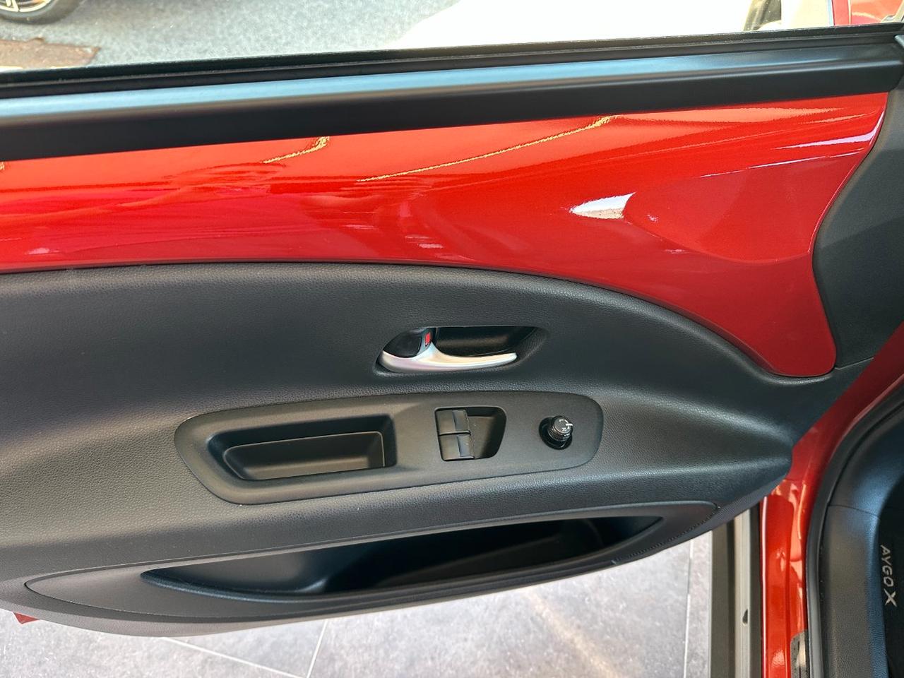 Toyota Aygo X 1.0 Lounge 72cv