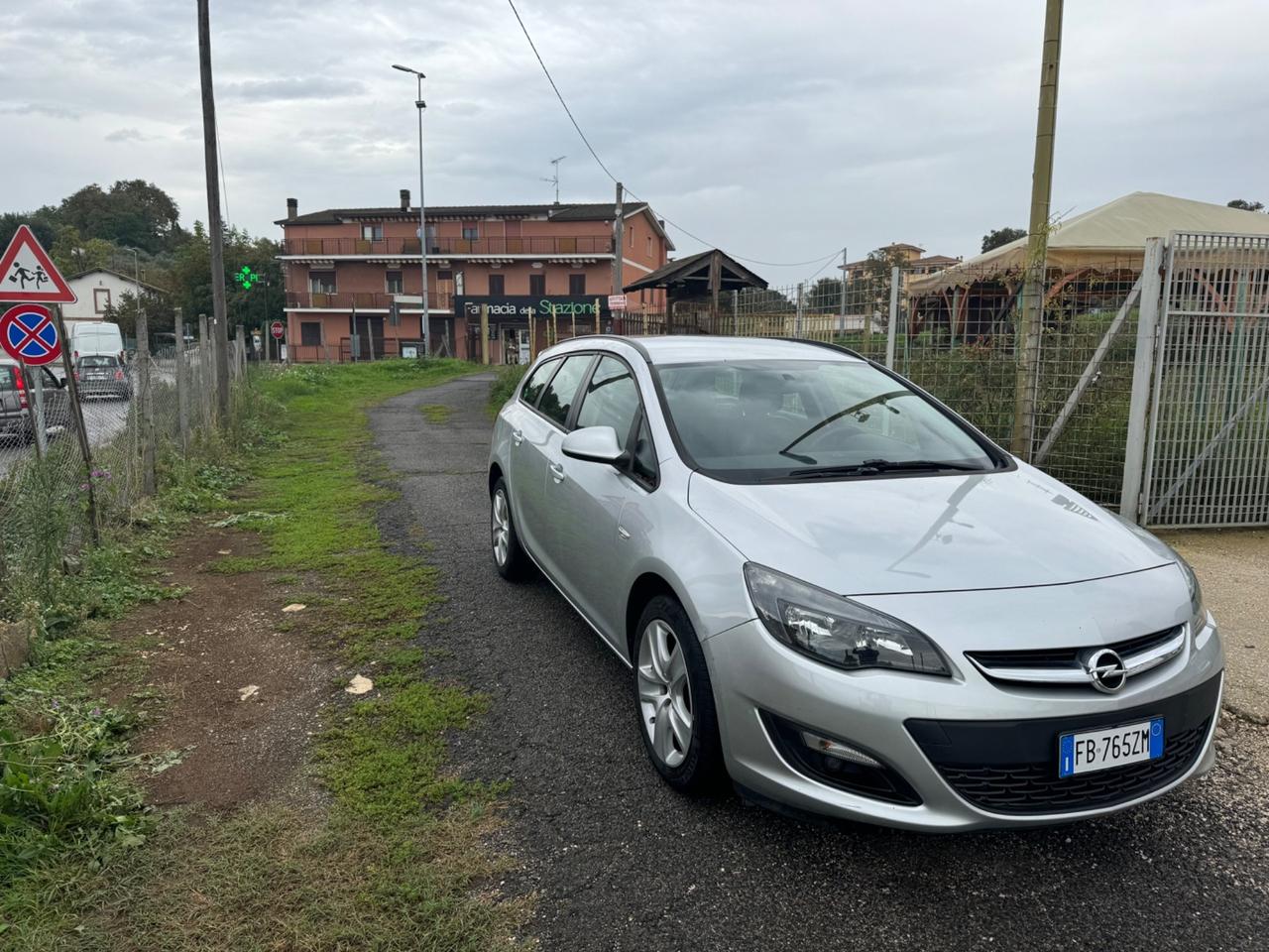 Opel Astra 1.4 Turbo 140CV Sports Tourer GPL Tech Elective