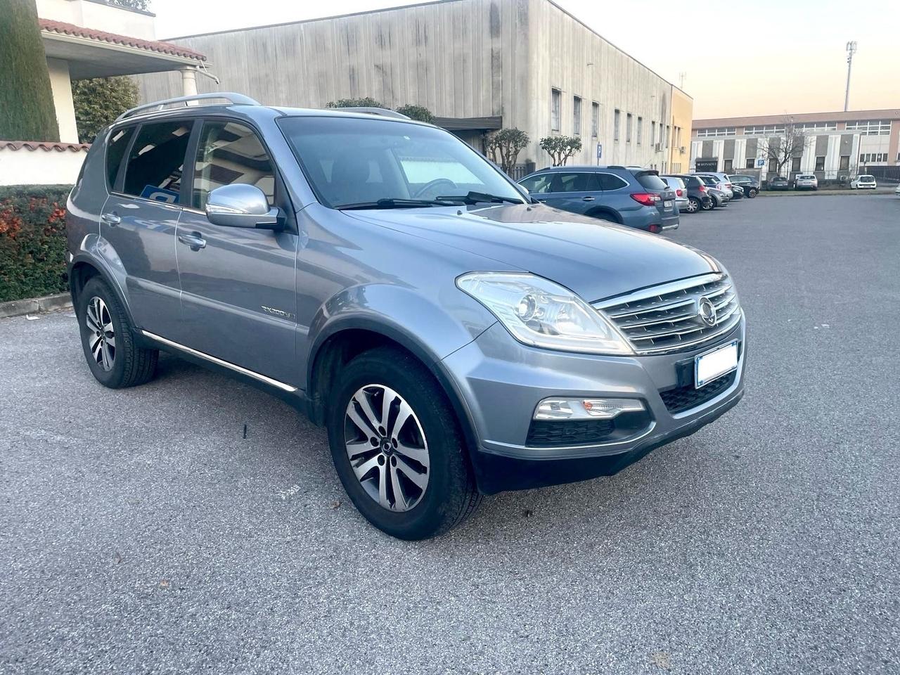 Ssangyong Rexton W 2.0 Xdi 4x4 2013