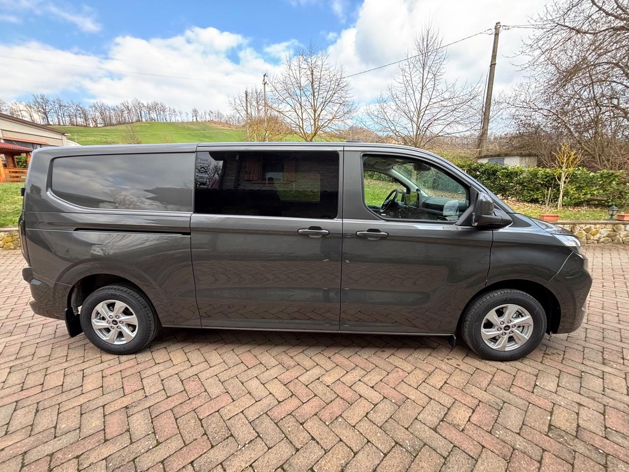 Ford Transit Custom doppia cabina 6 Posti titanum 320 L2H1 PRONTA CONSEGNA