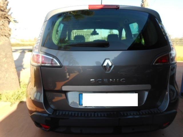 RENAULT Sc&eacute;nic XMod 1.5 dCi 110 CV S&amp;S Limited