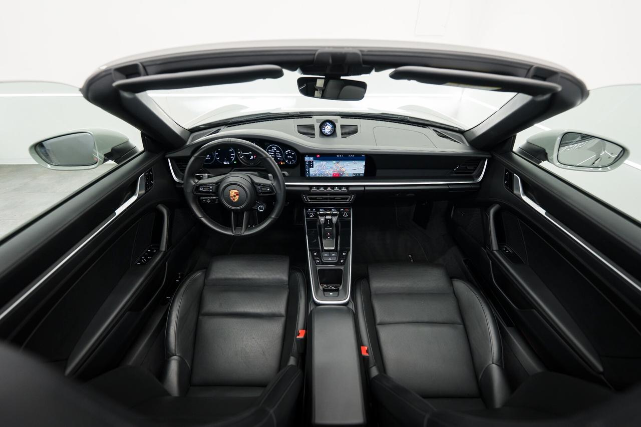Porsche 911 Carrera Cabriolet GESSO