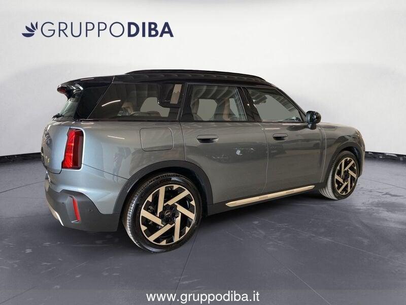 MINI Mini Countryman U25 Mini Countryman SE Favoured all4