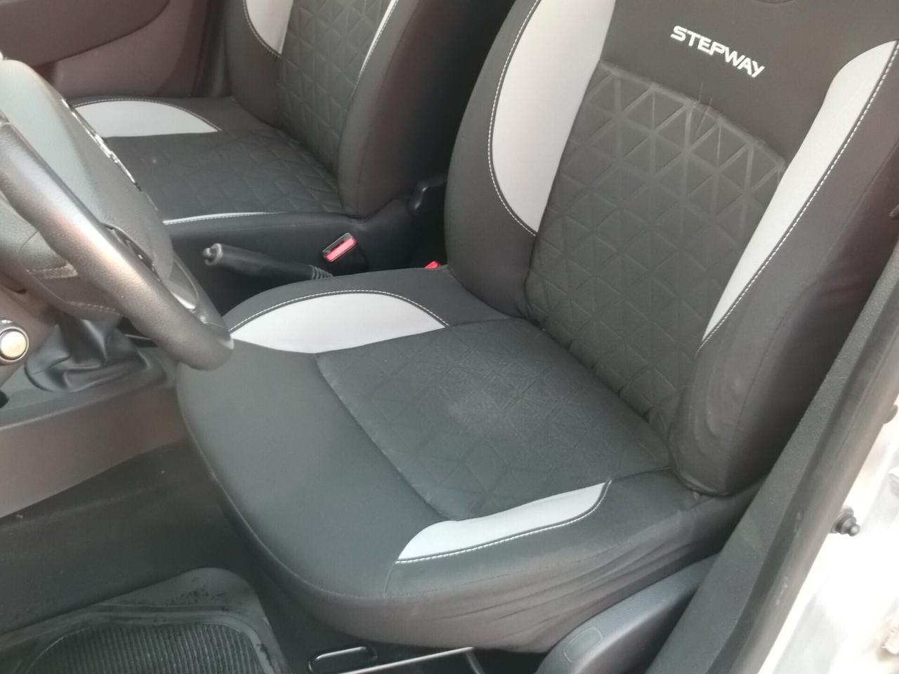 Dacia Sandero 'Stepway' 1.5 dci 2013