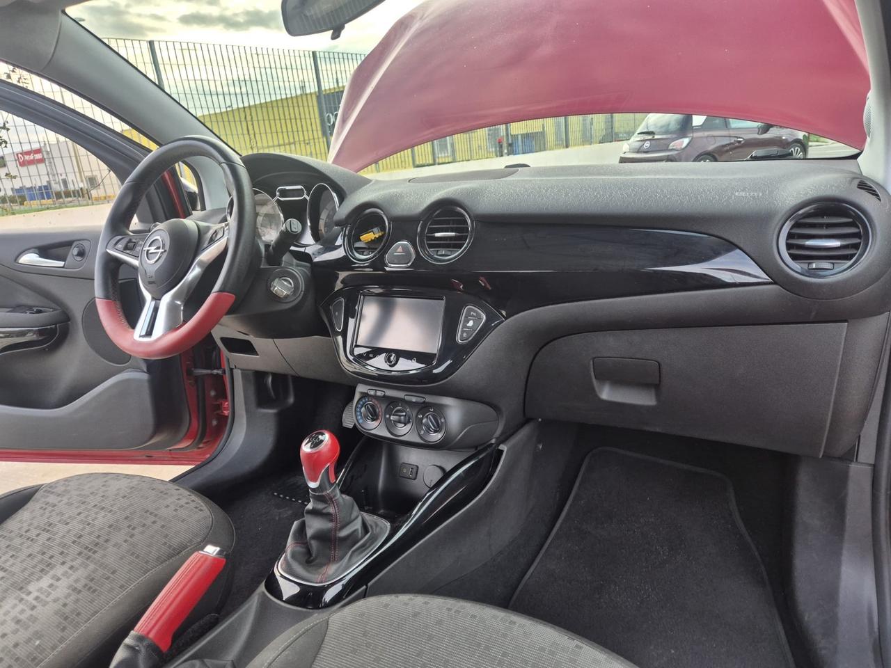 Opel Adam 1.2 70 CV