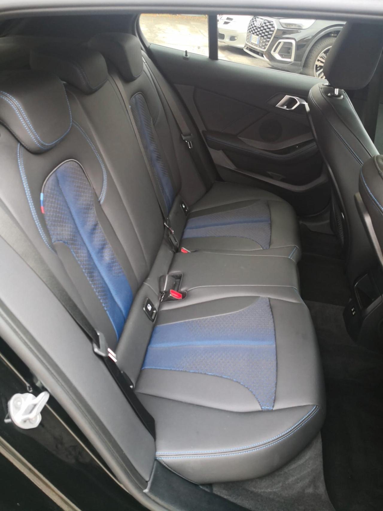 BMW 118 d Aut. 5p. Msport ***CAR PLAY***TELECAMERA***