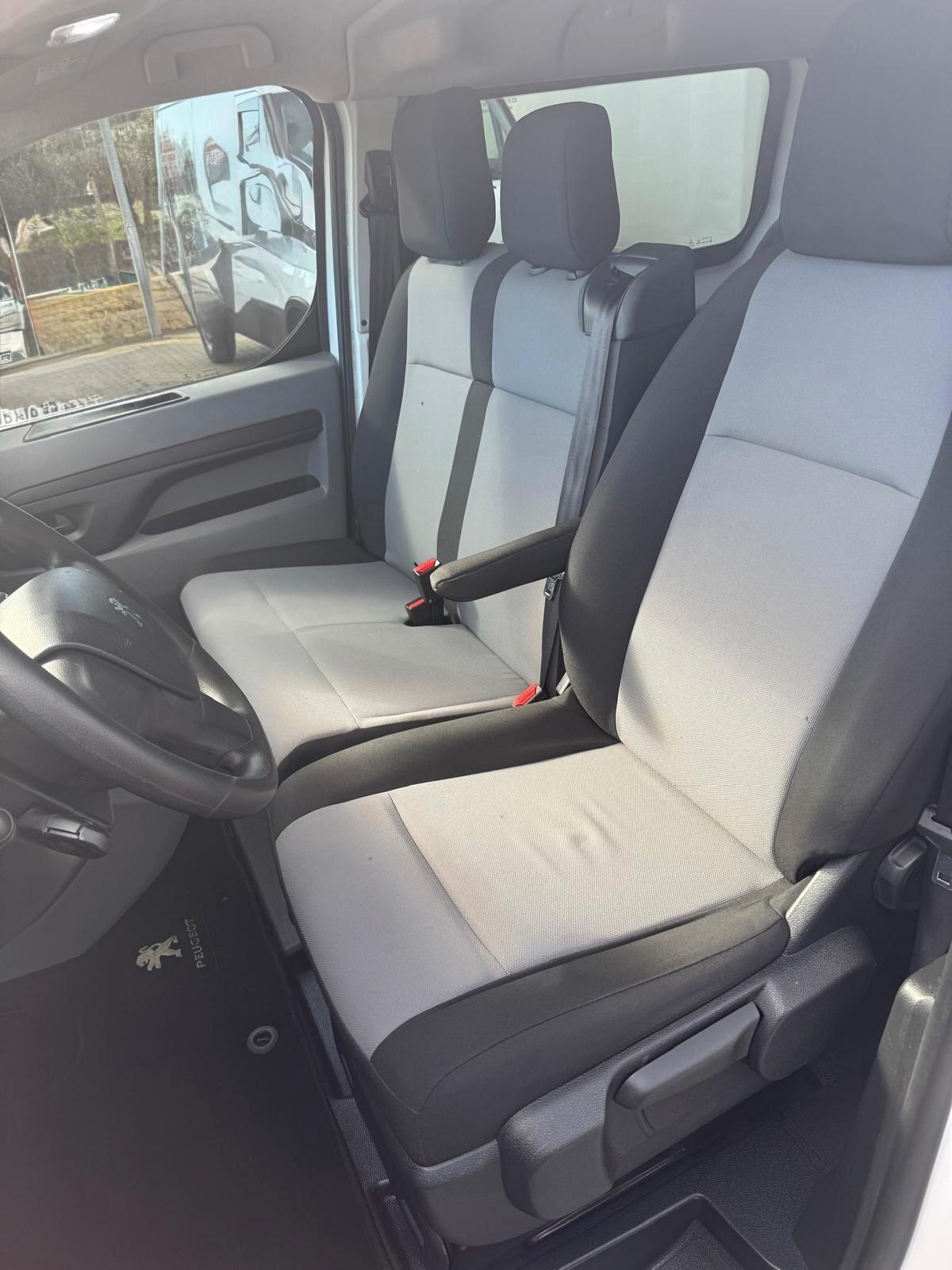 Peugeot Expert BlueHDi 115 S&S PL-TN Combi Standard