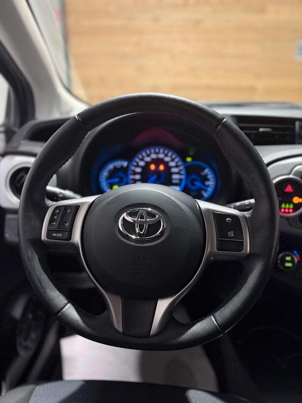 Toyota Yaris 1.5 Hybrid 5 porte Lounge Più