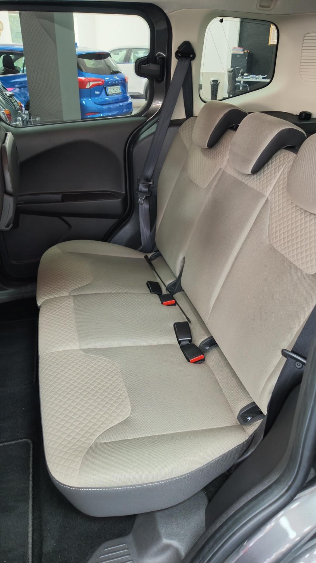 Ford Tourneo Courier 1.5 TDCI 75 CV Plus