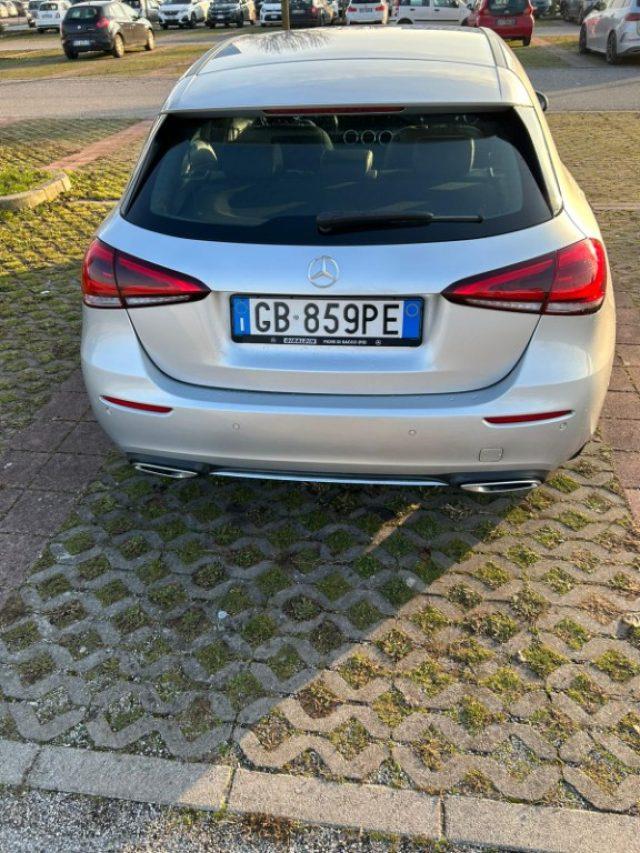 MERCEDES-BENZ A 180 d Automatic Sport