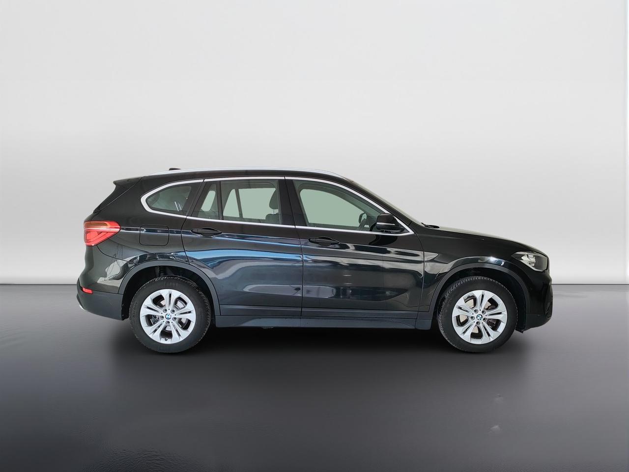 BMW X1 F48 2019 - X1 sdrive18d Advantage