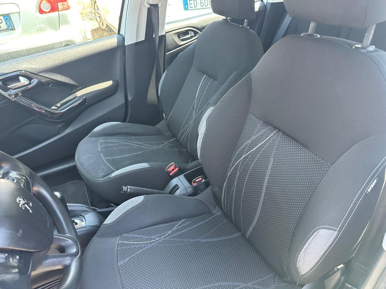Peugeot 208 1.4 diesel 2013 12 mesi di garanzia