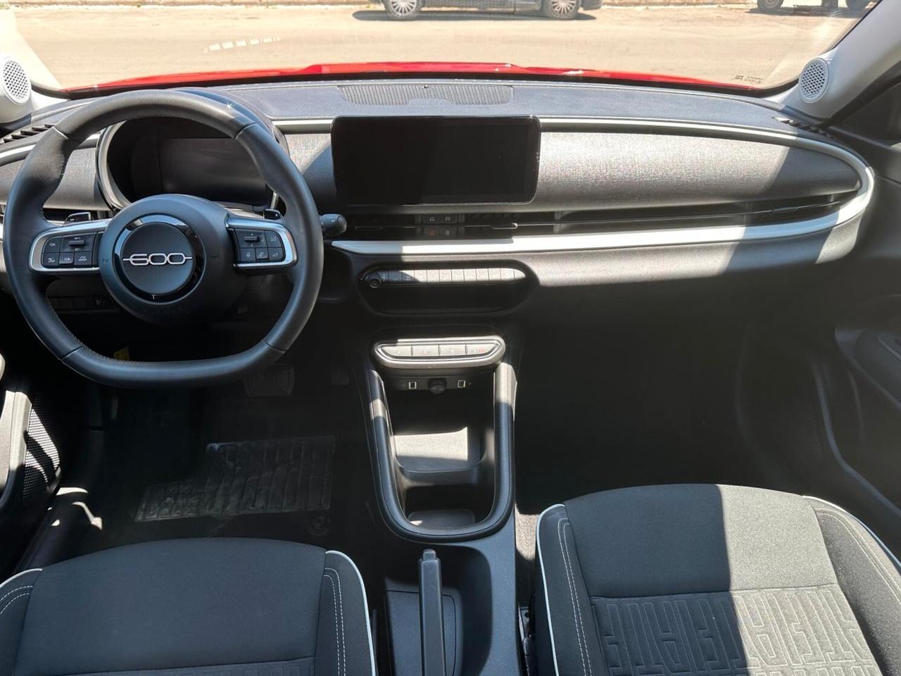 Fiat 600 Hybrid 100 CV DCT MHEV
