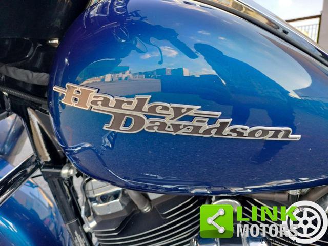 HARLEY-DAVIDSON FLHX Street Glide SPECIAL 107