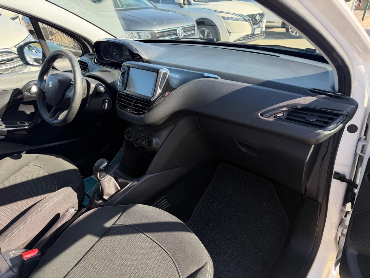 Peugeot 208 1.2 82CV Allure/93.000km/2018