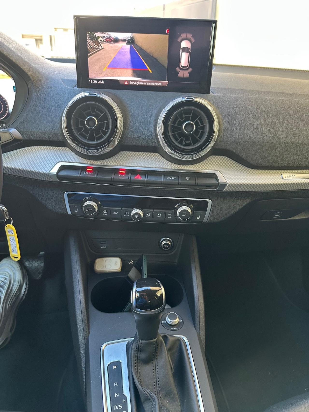 Audi Q2 30 TDI S line Edition