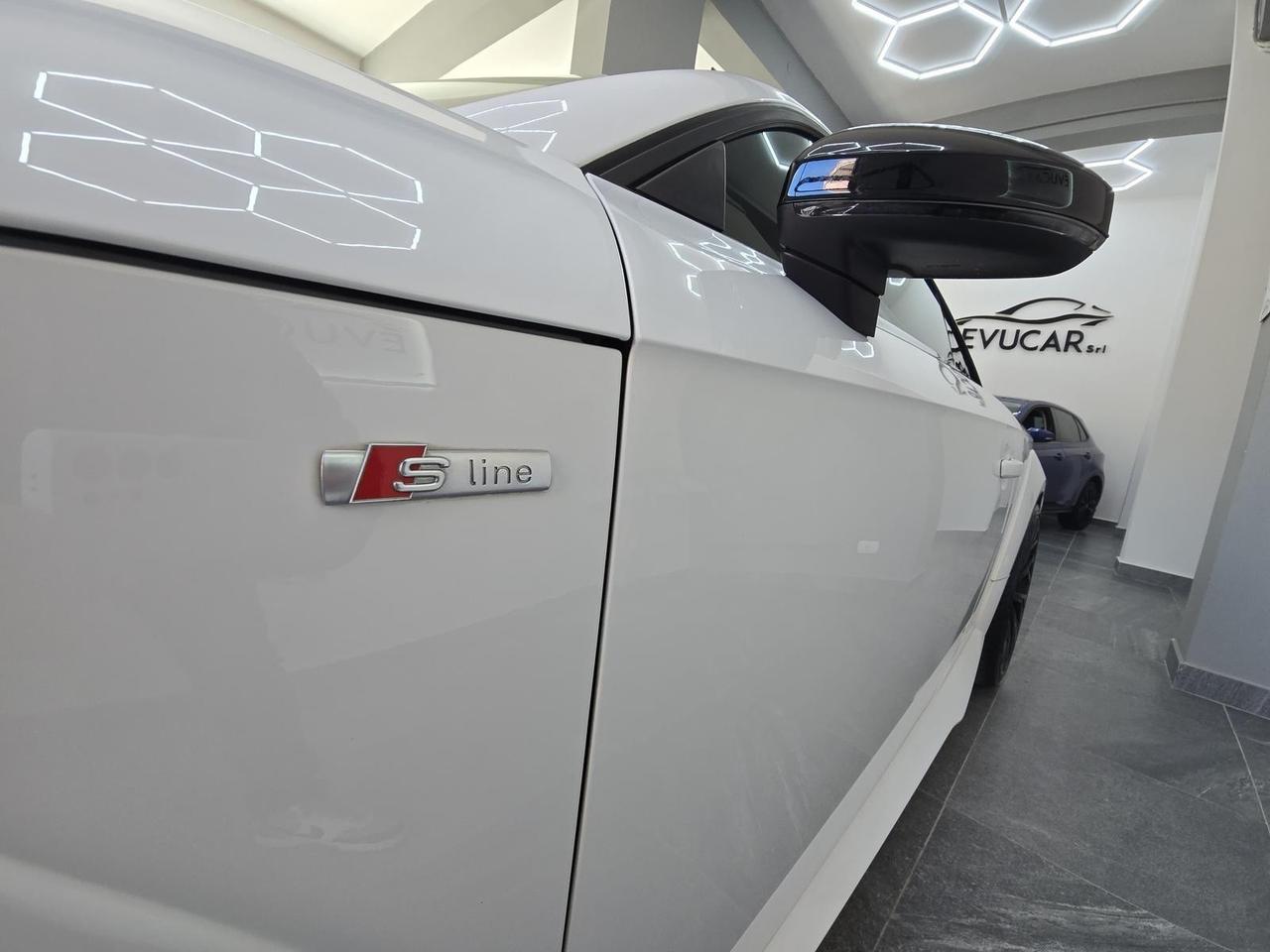 Audi TT Coupé 2.0 TDI ultra S line