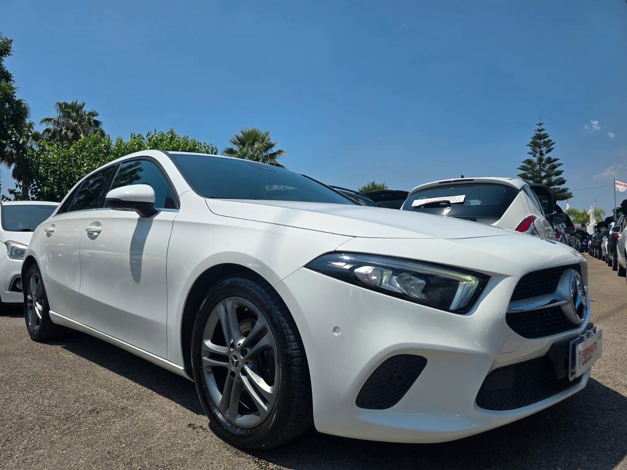 MERCEDES A180CDI 115CV SPORT PACK LUCI
