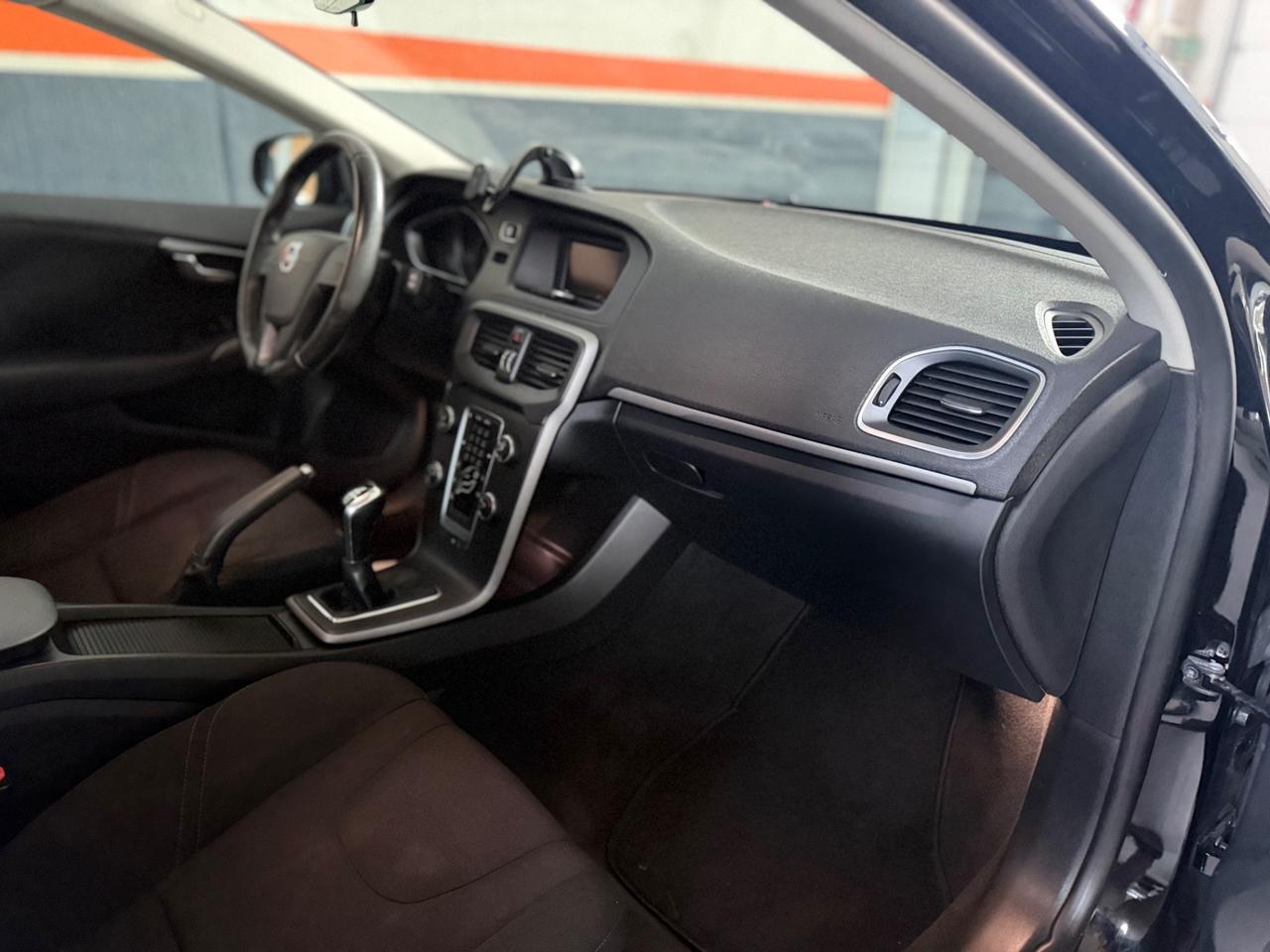 Volvo V40 D3 Kinetic EURO 6B