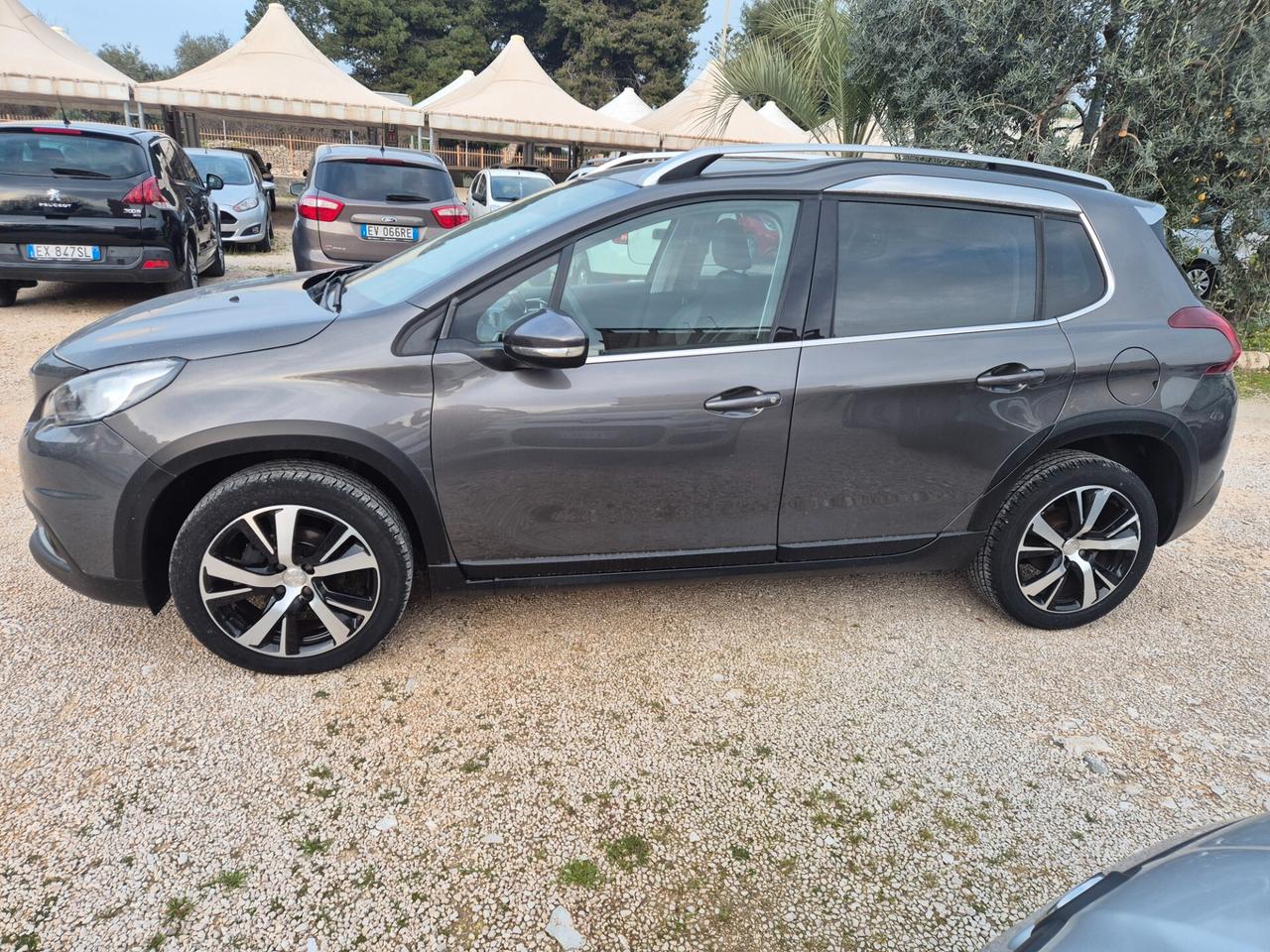 Peugeot 2008 BlueHDi 100 Allure