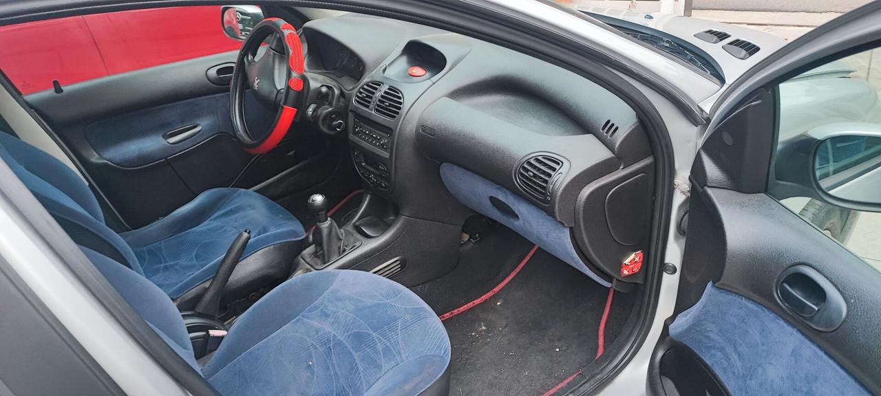 Peugeot 206 diesel compreso passaggio