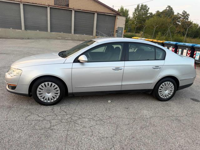 VOLKSWAGEN Passat 1.9 TDI/105CV DPF BlueMotion senza lavoro da fare