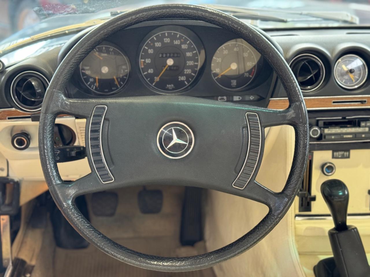 Mercedes-benz 350SL r107 - ASI