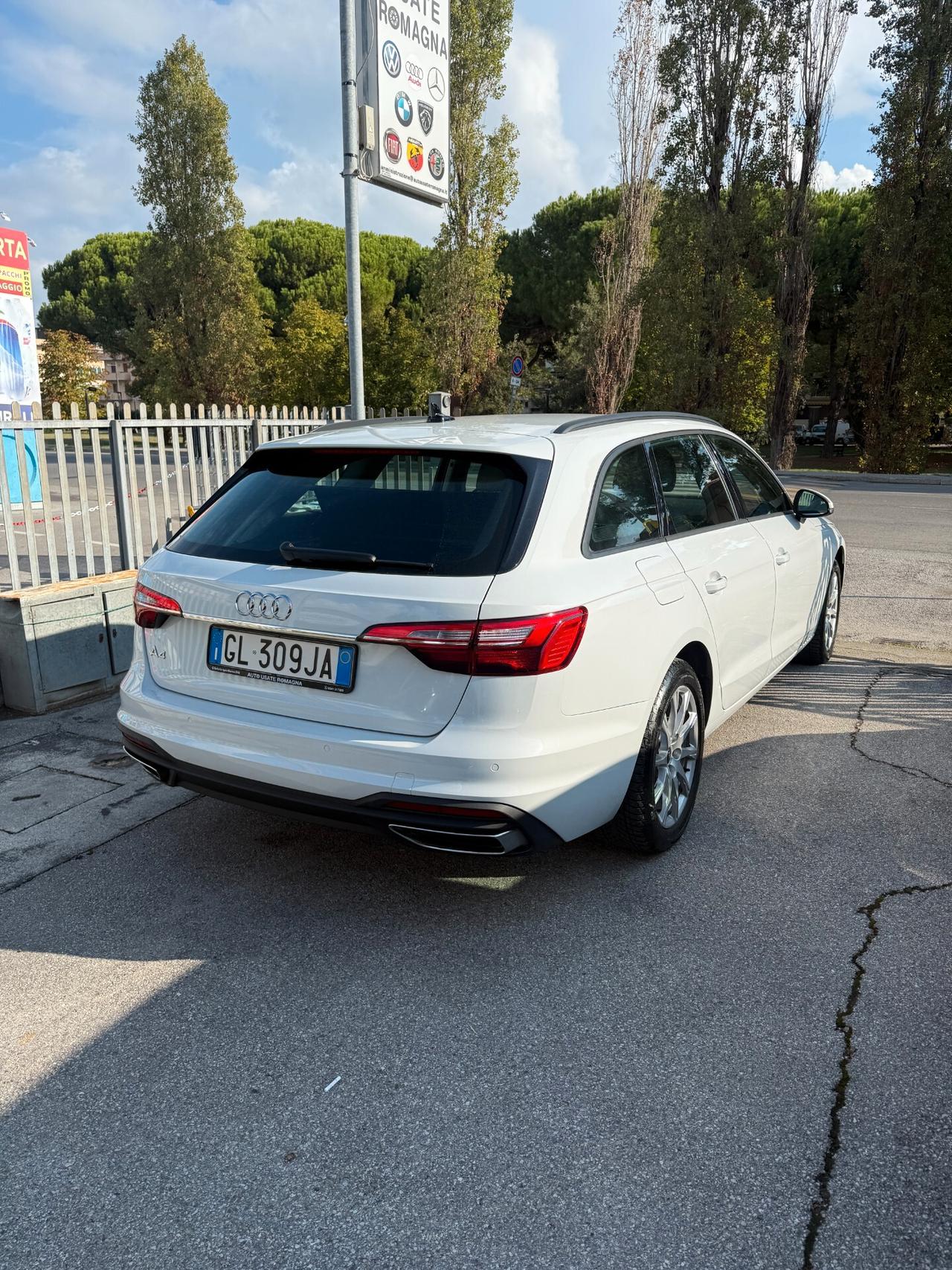 Audi A4 35 TDI/163 CV S tronic line edition