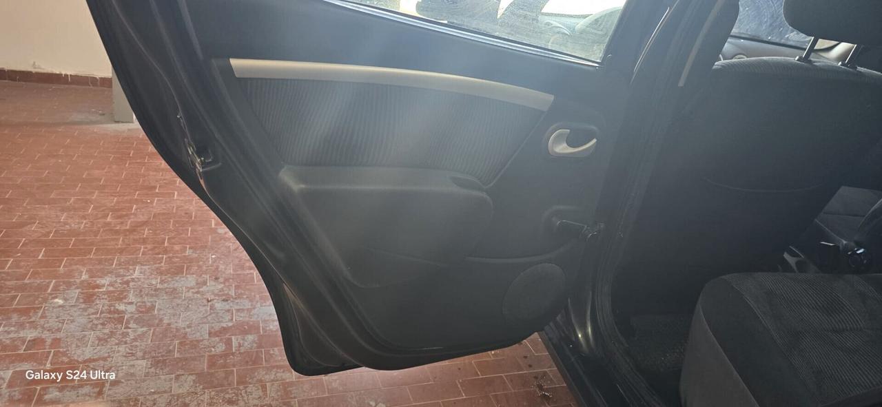 Dacia Sandero 1.4 8V GPL Lauréate