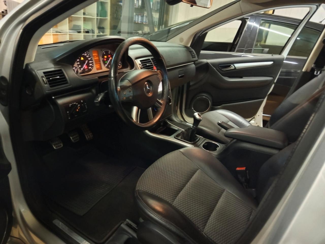 Mercedes-benz B 200 CDI Sport ok neopatentati