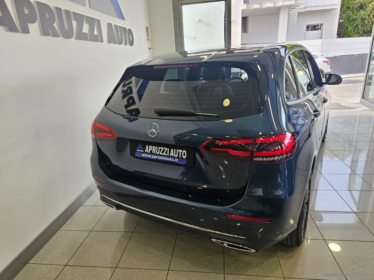 MERCEDES-BENZ B 180 d Automatic Sport