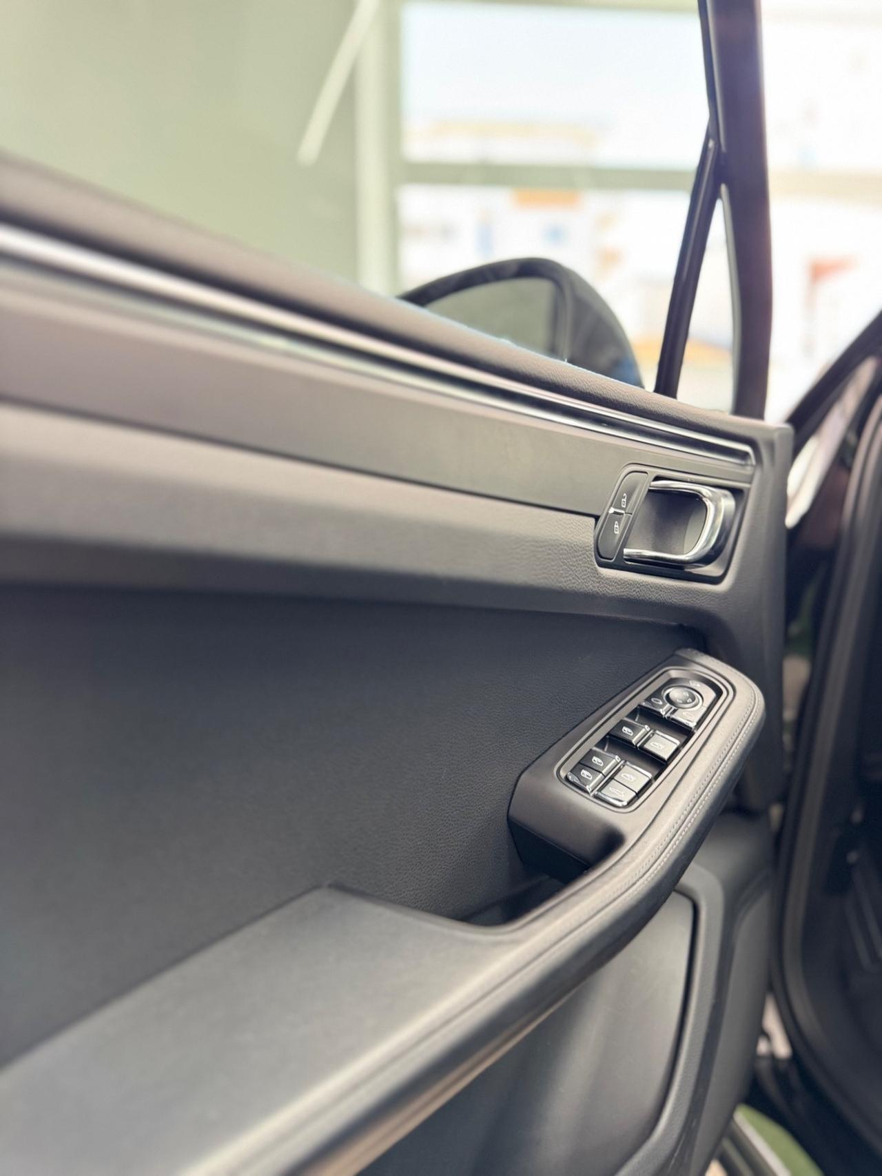 Porsche Macan 2.0 T