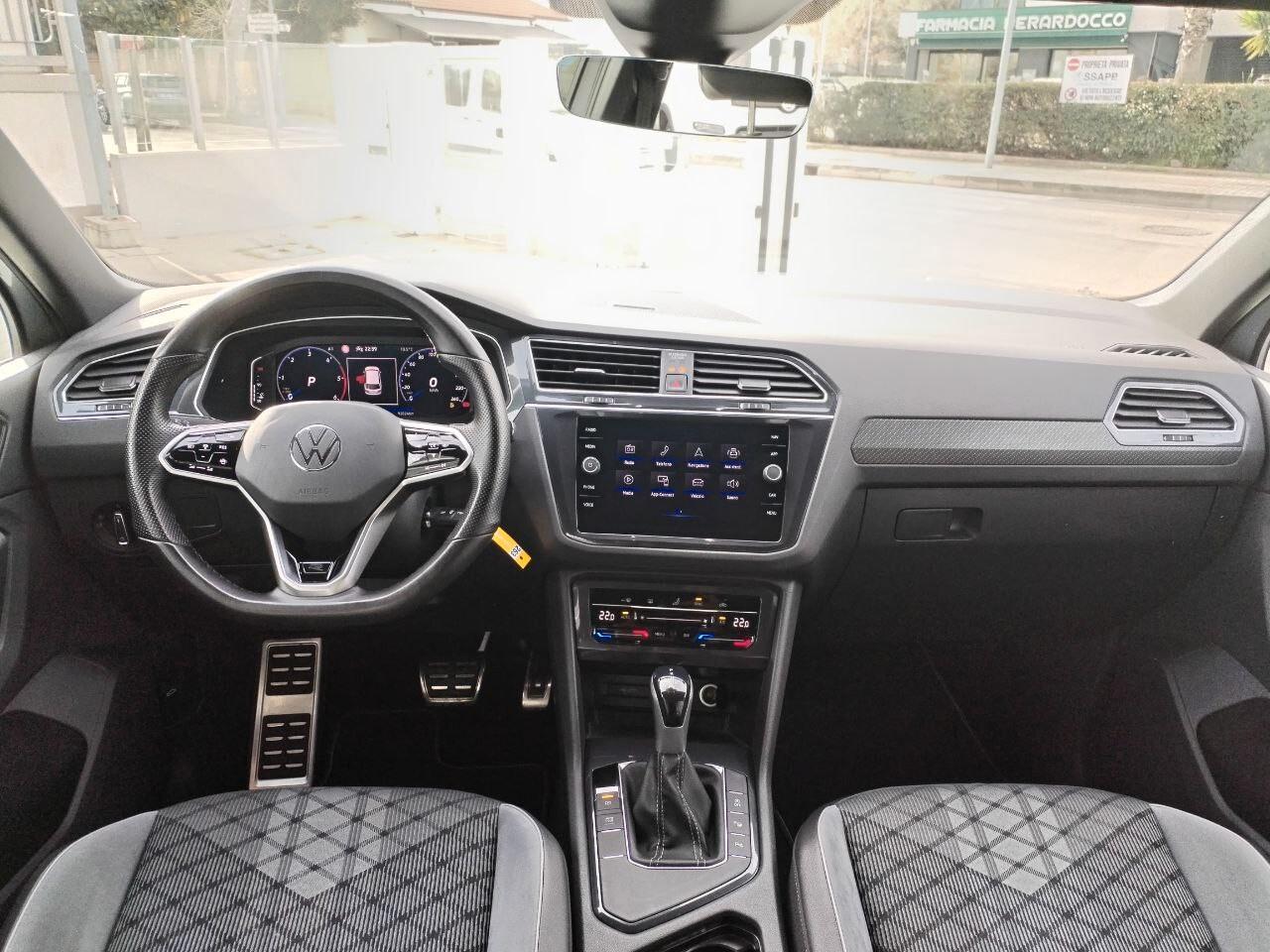 Volkswagen Tiguan 2.0 TDI 150 CV SCR DSG R-Line