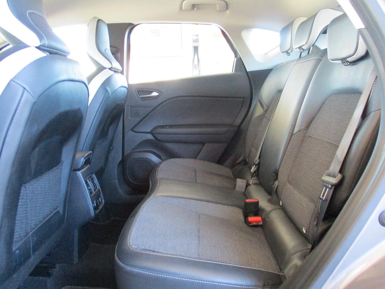 RENAULT CAPTUR BLUE DCI INTENS