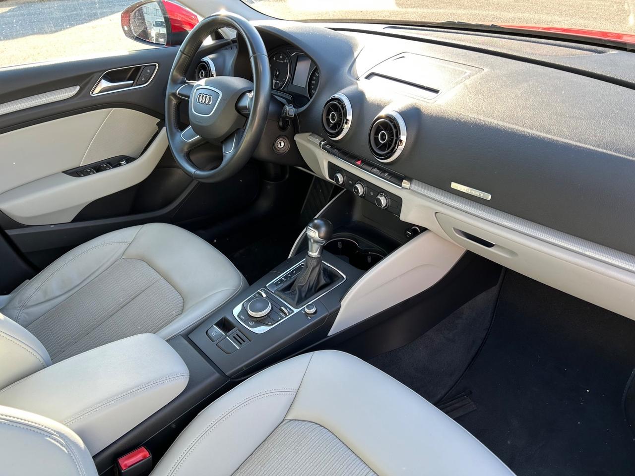 Audi A3 SPB 1.4 TFSI g-tron Ambiente