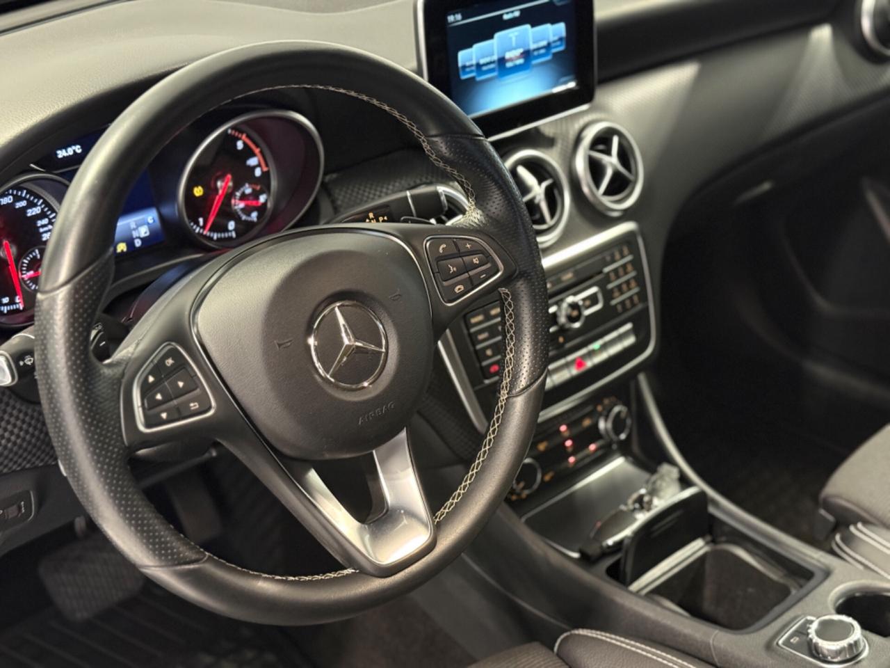 Mercedes-benz A 160 d Automatic Premium