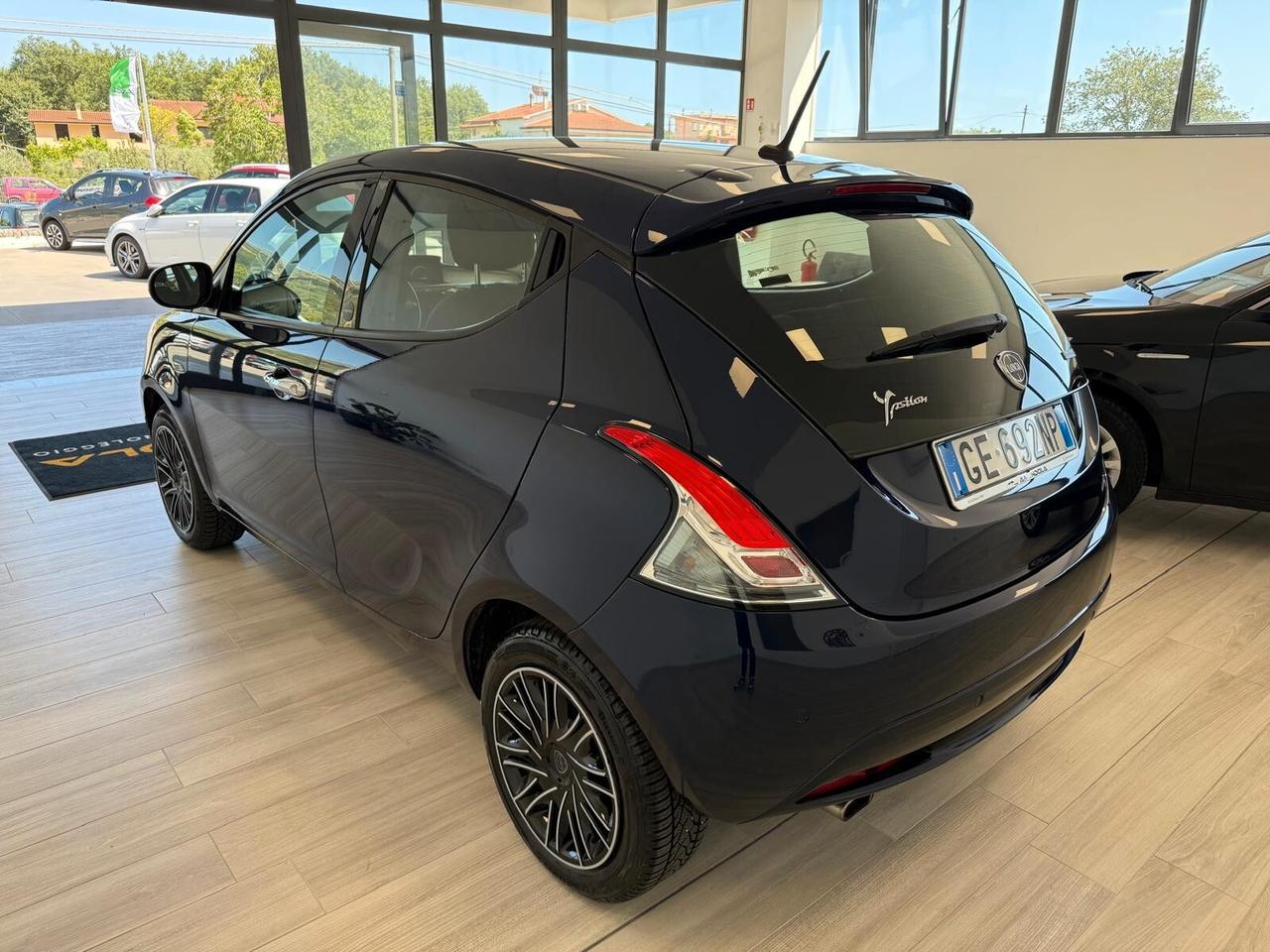 Lancia Ypsilon 1.0 Hybrid Ecochic Gold 5 porte S&S Firefly