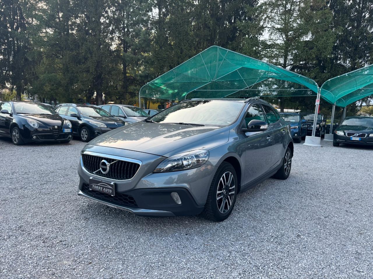 Volvo V40 Cross Country V40 Cross Country D3 Geartronic Style Plus