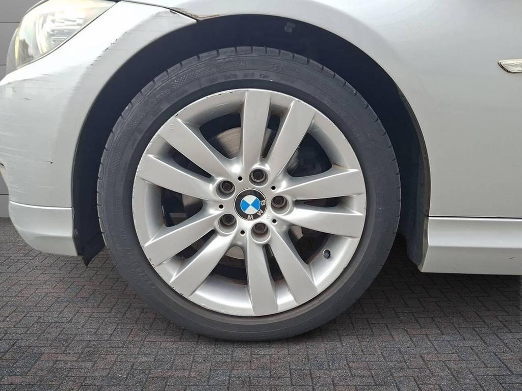 BMW Serie 3 Touring 318 d Futura