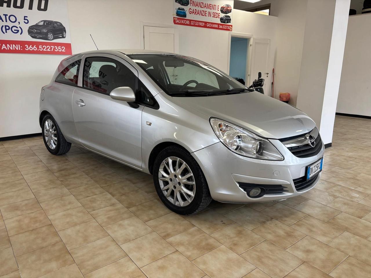 OPEL CORSA ANNO 2009 DS 1.3 MULTIJET 75 CV ADATTA NEOPATENTATI KM 200 MILA