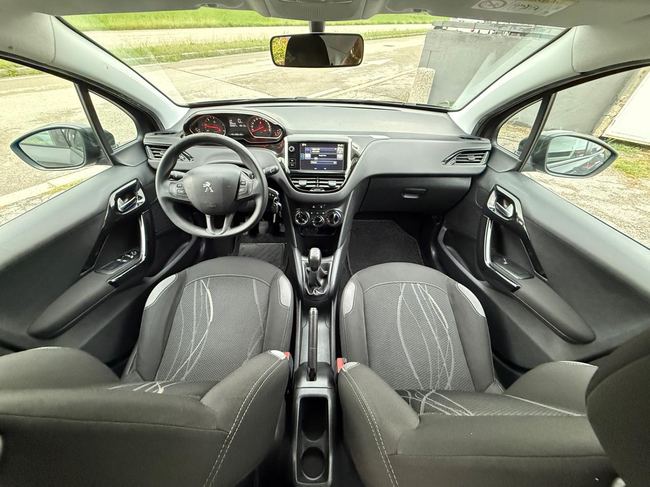 Peugeot 208 1.4 HDi 68 CV 5 porte OK NEO PATENTATI