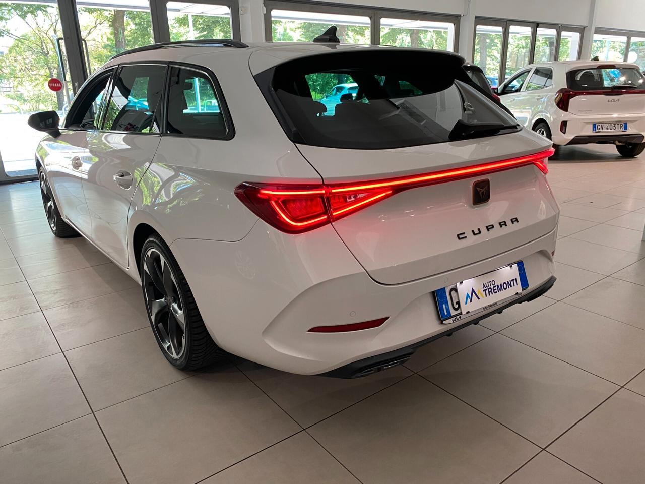 Cupra Leon Sportstourer 1.5 Hybrid 150 CV DSG