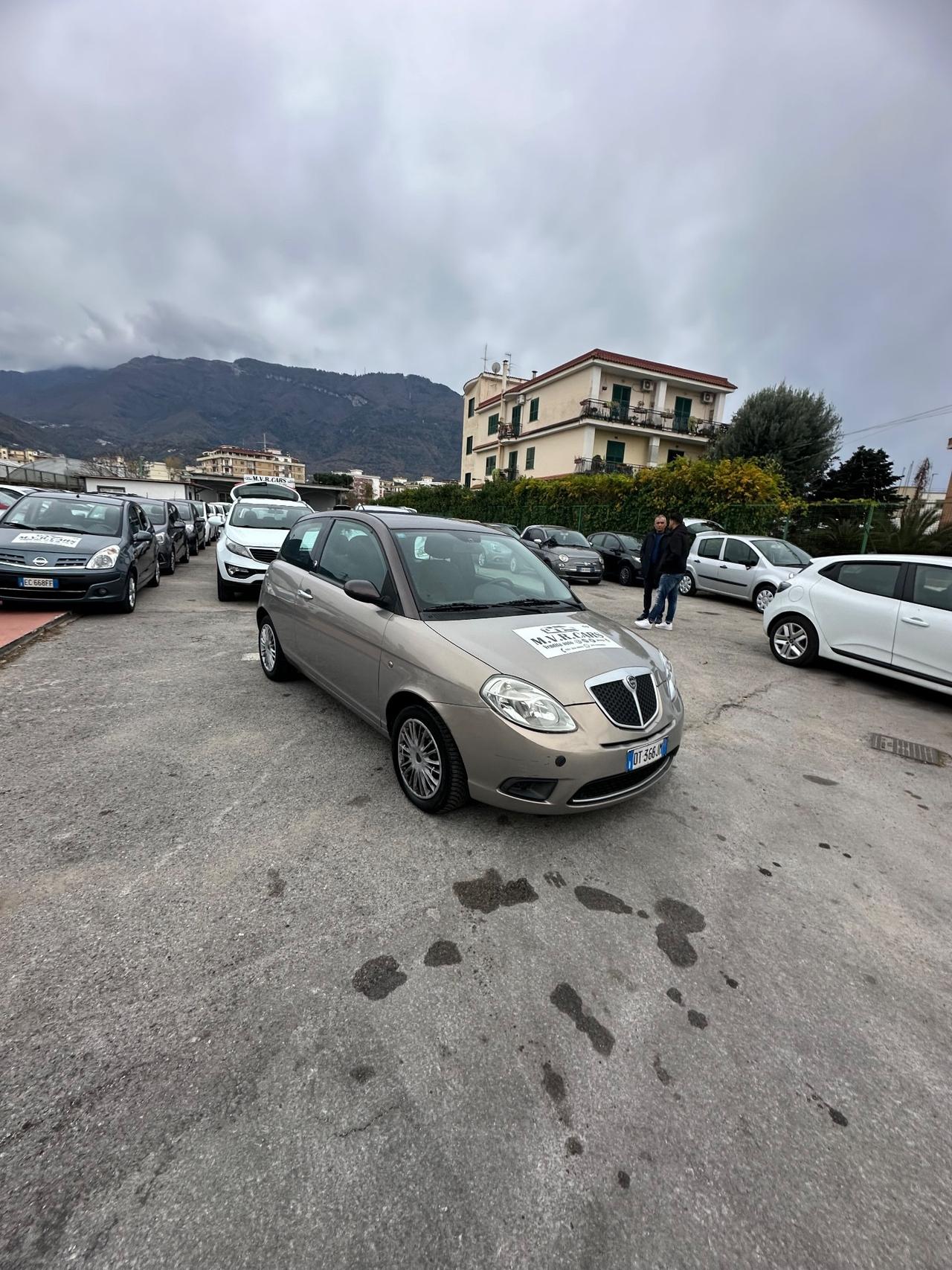 Lancia Ypsilon 1.4 Oro Ecochic GPL