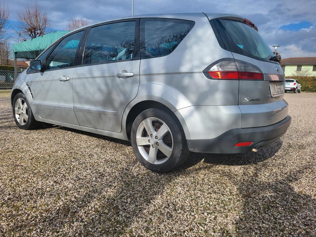 Ford S-Max 2.0 TDCi 140CV Titanium