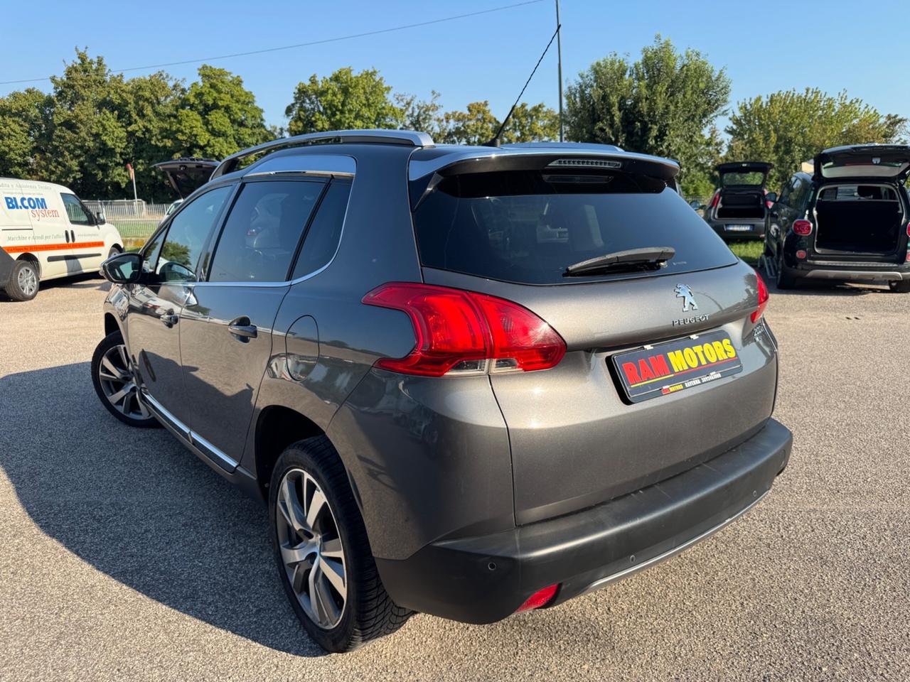 Peugeot 2008 1.6 e-HDi 92 CV Stop&Start Urban Cross NAVI PELLE TETTO