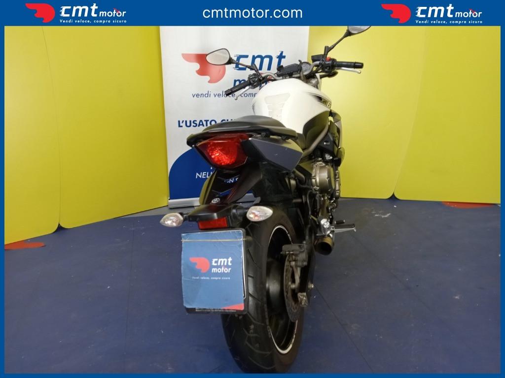 Yamaha XJ6 - 2011